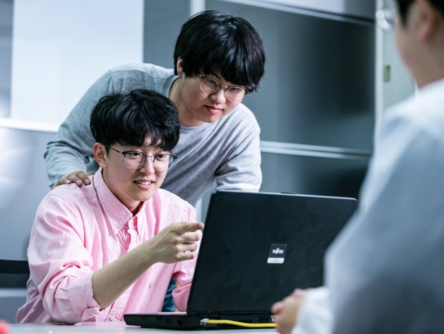 도쿄 NCDT 이00